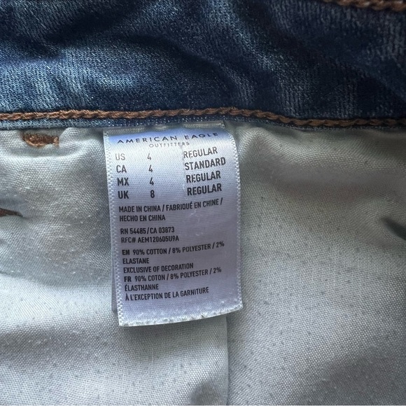 American Eagle Distressed Super High Rise Jeggings Size 4 - Picture 8 of 8